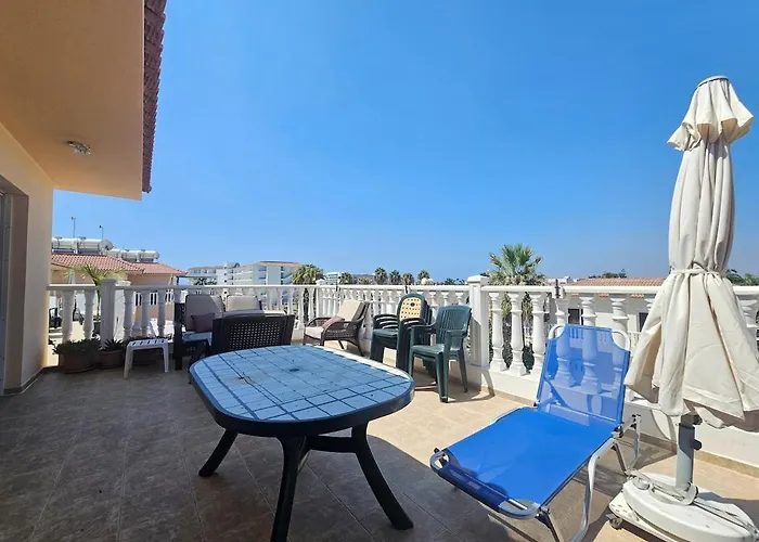 Διαμέρισμα 1br Apt, Huge Balcony, Walk To Nissi Αγία Νάπα